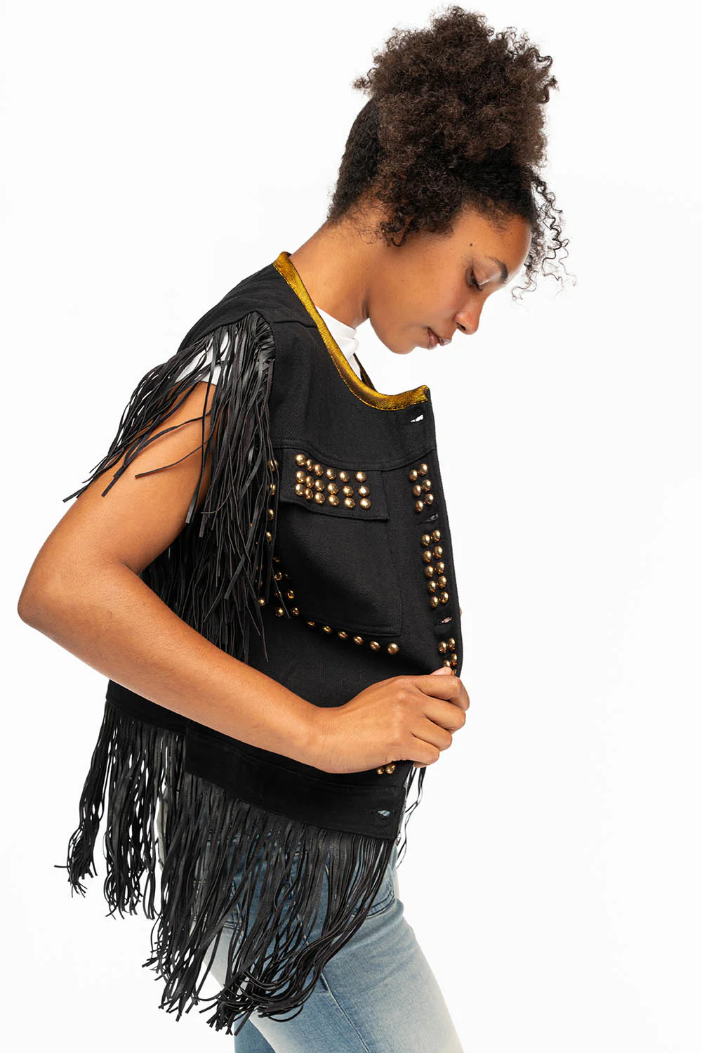 WOMENS STUDDED FRINGE VEST IN BLACK - Image 2