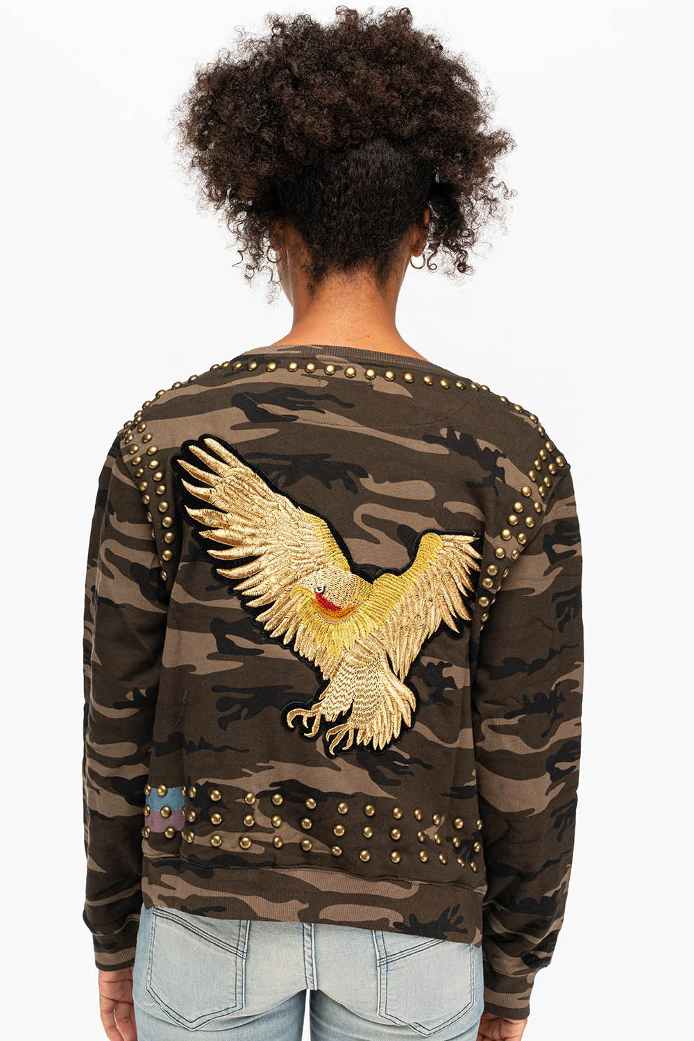 WOMENS STUDDED PULLOVER SWEATSHIRT IN CAMO GREEN - Image 3