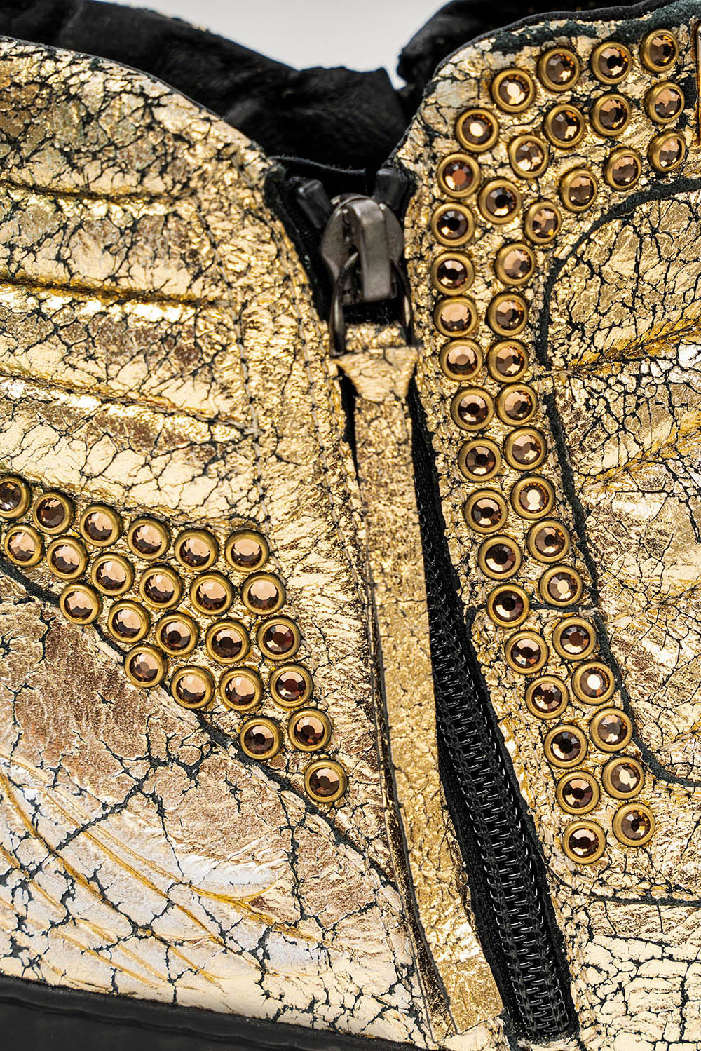 MENS MID TOP BIKER SHOES IN CRACKLED GOLD LEATHER WITH CRYSTALS - Image 3