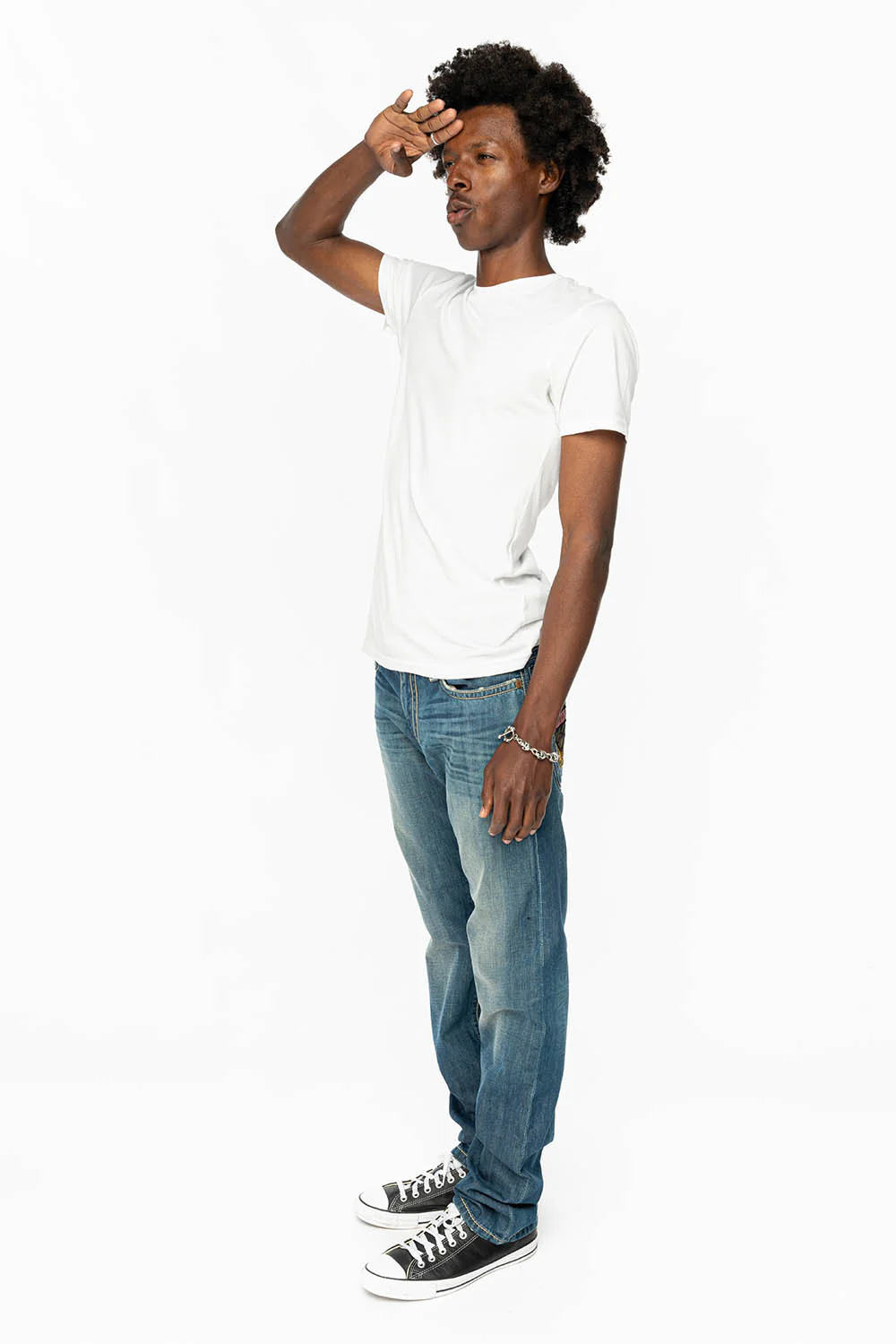 CLASSIC 5 POCKET  STRAIGHT  LEG JEANS  IN BLUE  3D MEDIUM WASH WITH PATCH - Image 2
