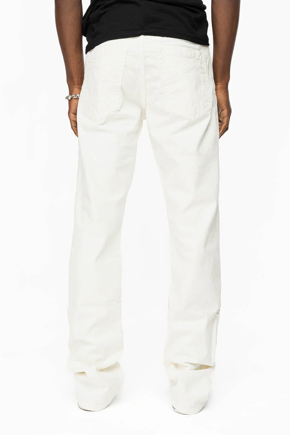 CLASSIC 5 POCKET  STRAIGHT  LEG JEANS  IN WHITE MADONNA WASH - Image 3