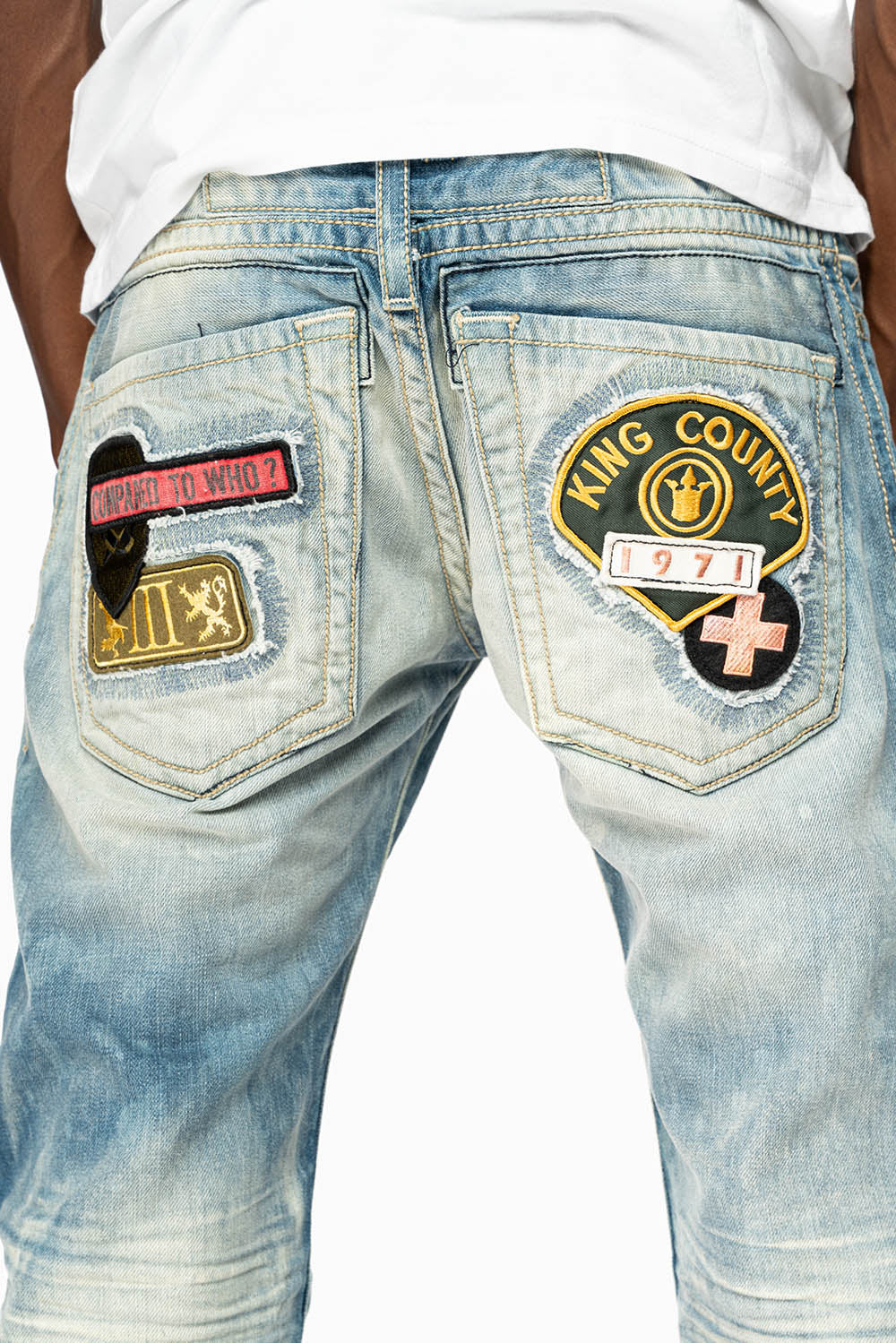 CLASSIC 5 POCKET STRAIGHT LEG JEANS IN AQUARAMA WASH WITH PATCH - Image 3