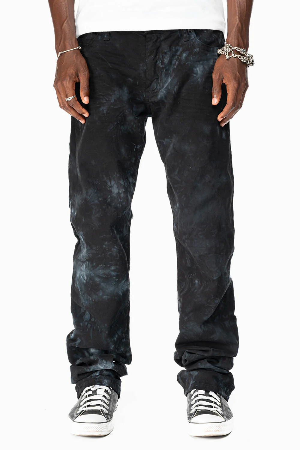 CLASSIC STRAIGHT LEG JEANS IN ASTRO BLACK WASH - Image 3