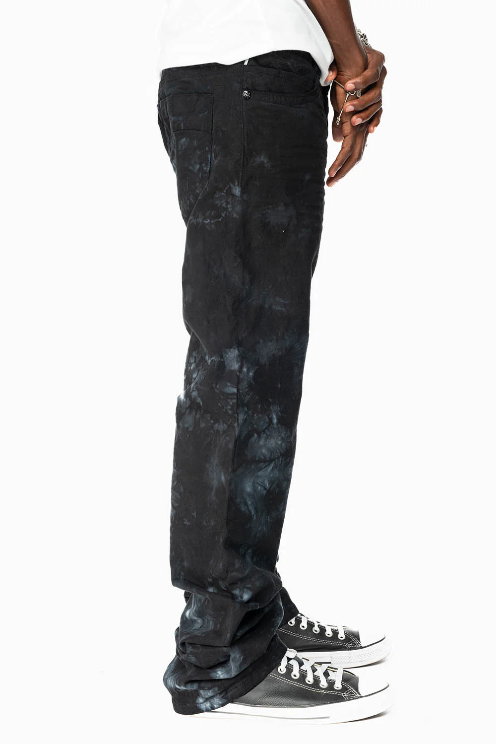 CLASSIC STRAIGHT LEG JEANS IN ASTRO BLACK WASH - Image 4