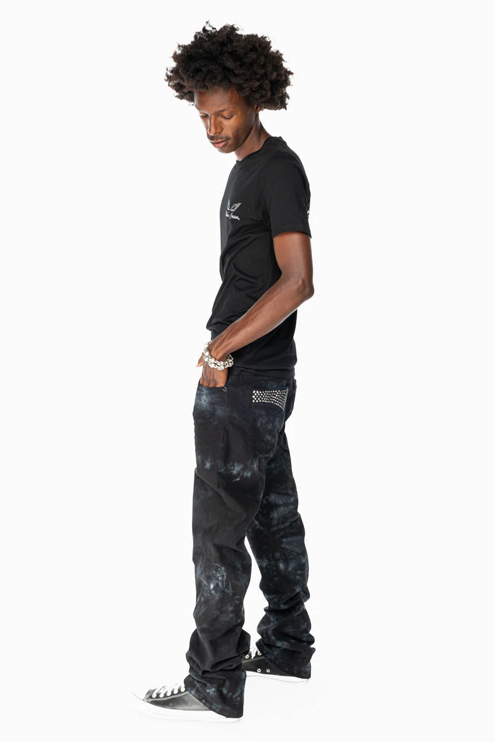 CLASSIC STRAIGHT LEG JEANS IN ASTRO BLACK WASH EMBELLISHED WITH BLK DIAMOND CRYSTALS - Image 6