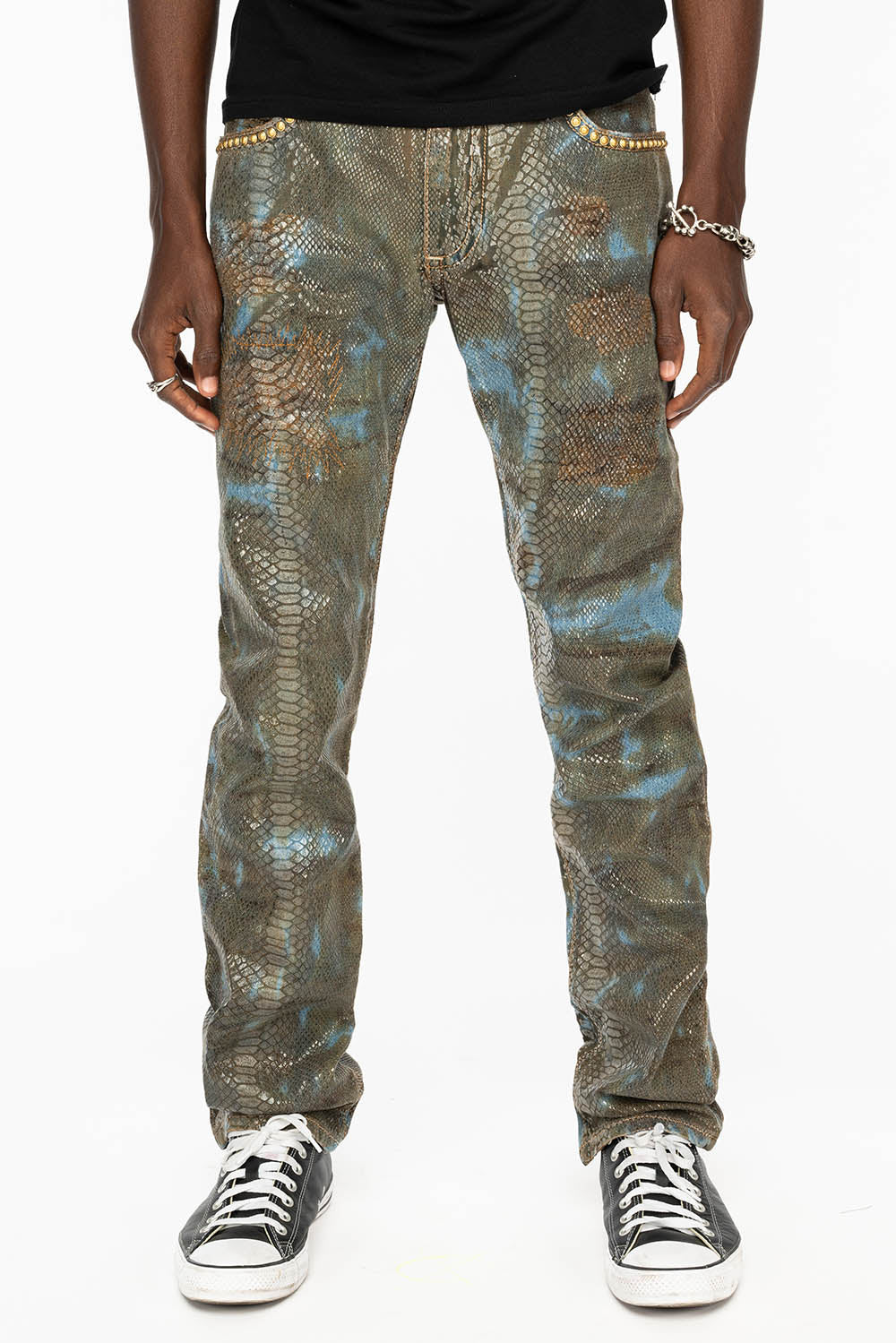 MENS CLASSIC 5 POCKET STRAIGHT LEG JEANS IN REPTILE WASH WITH STUDS AND CRYSTALS - Image 8