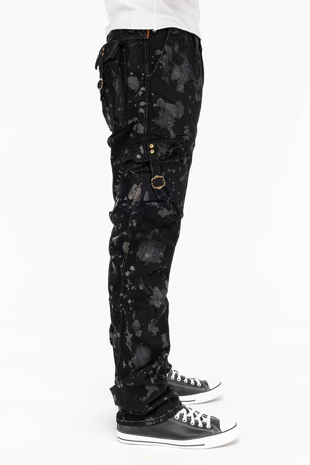 MENS PREDATOR CARGO PANTS IN BLACK RESURRECTION WASH - Image 2