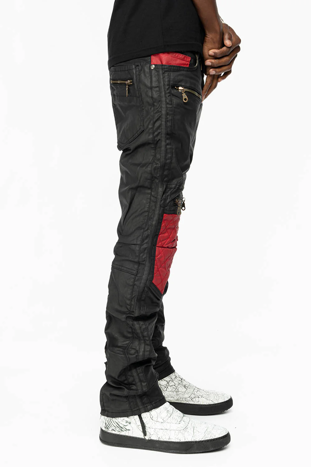 MENS BIKER JEANS IN DY FABRIC IN BLACK WASH WITH RED INSERTS - Image 2