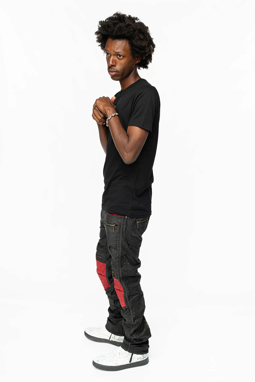 MENS BIKER JEANS IN DY FABRIC IN BLACK WASH WITH RED INSERTS - Image 7