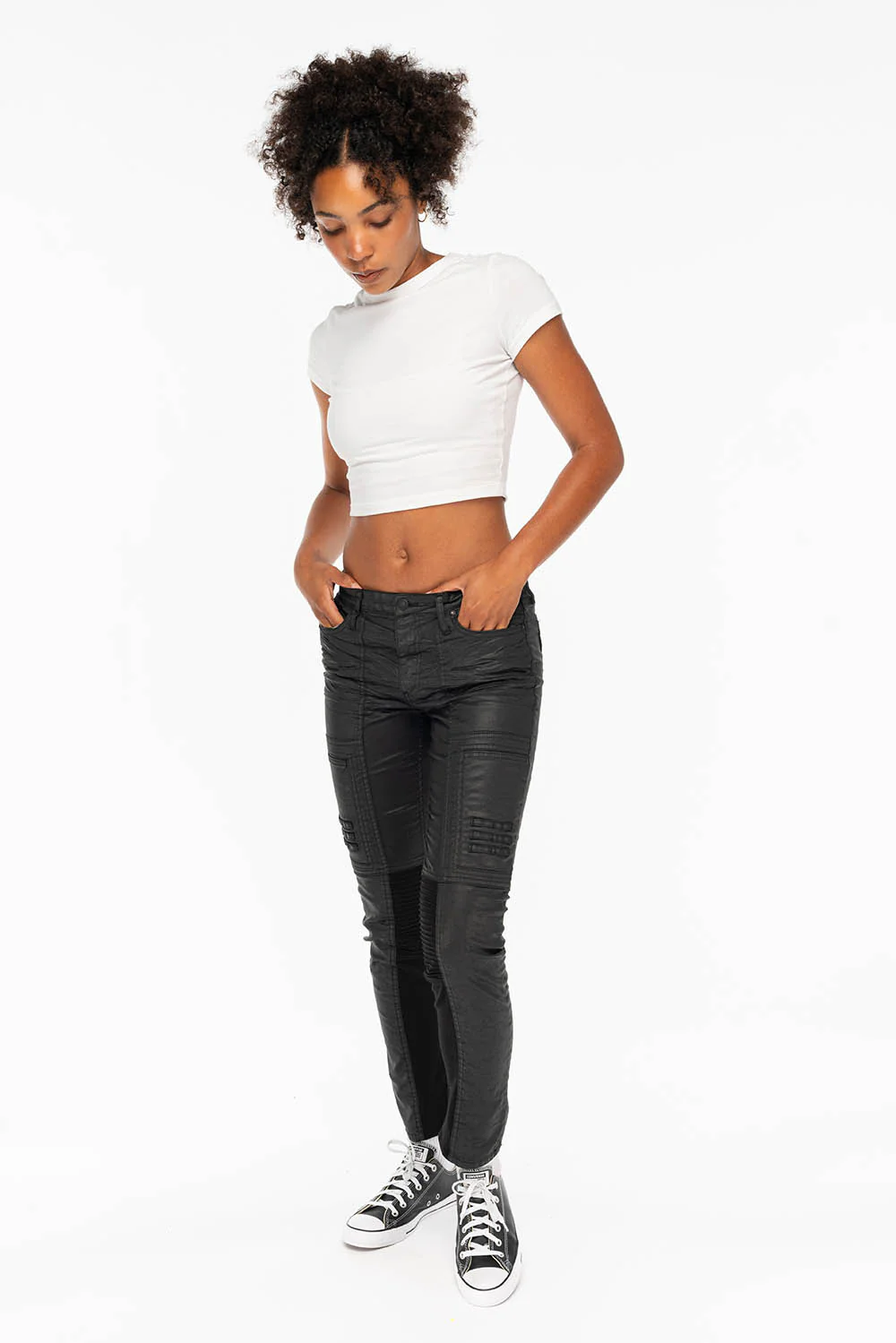 ROBIN'S WOMENS SKINNY MOTO DY FABRIC JEANS IN BLACK - Image 5
