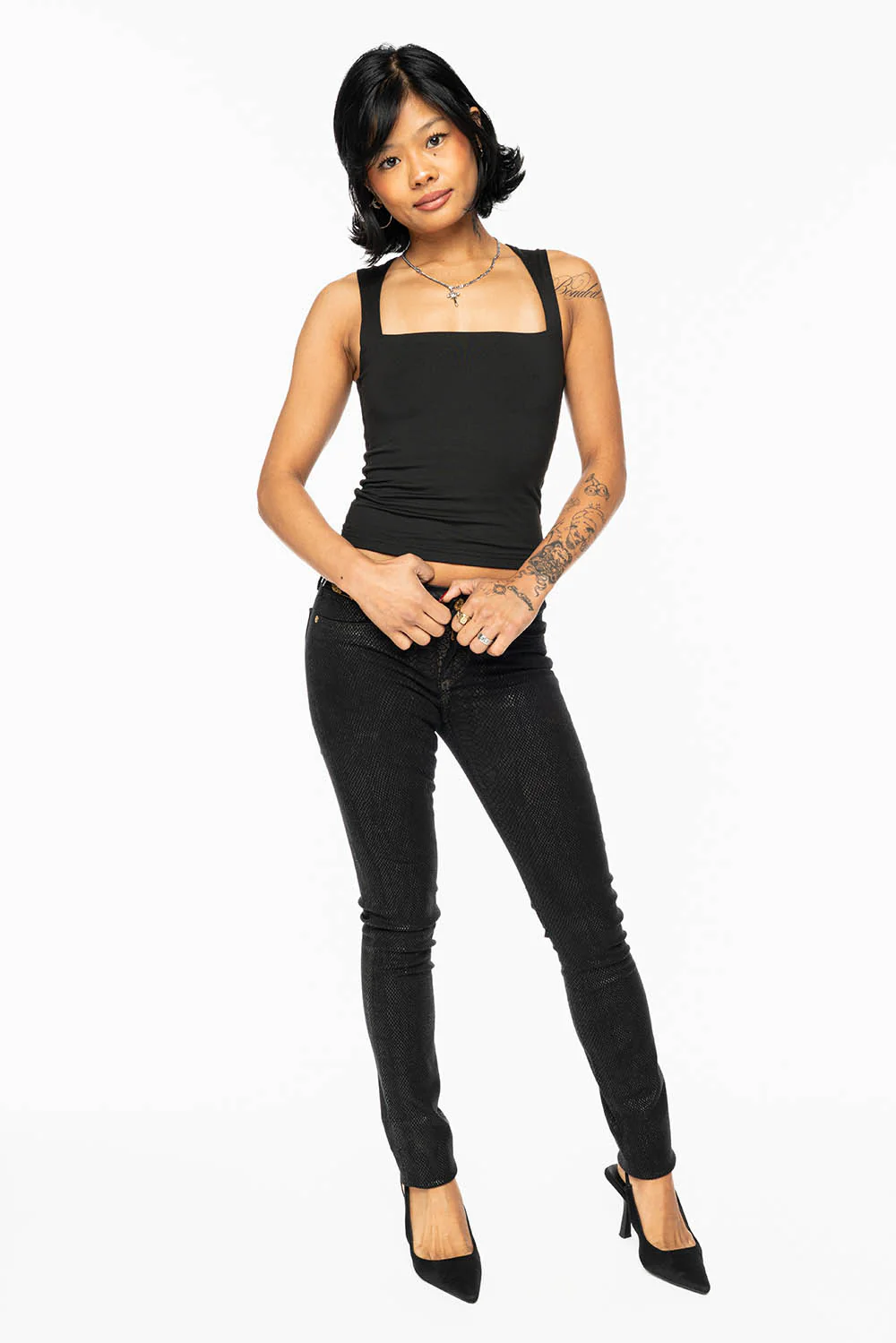 JANE MID RISE WOMENS SKINNY JEANS IN LIZARD BLACK - Image 6