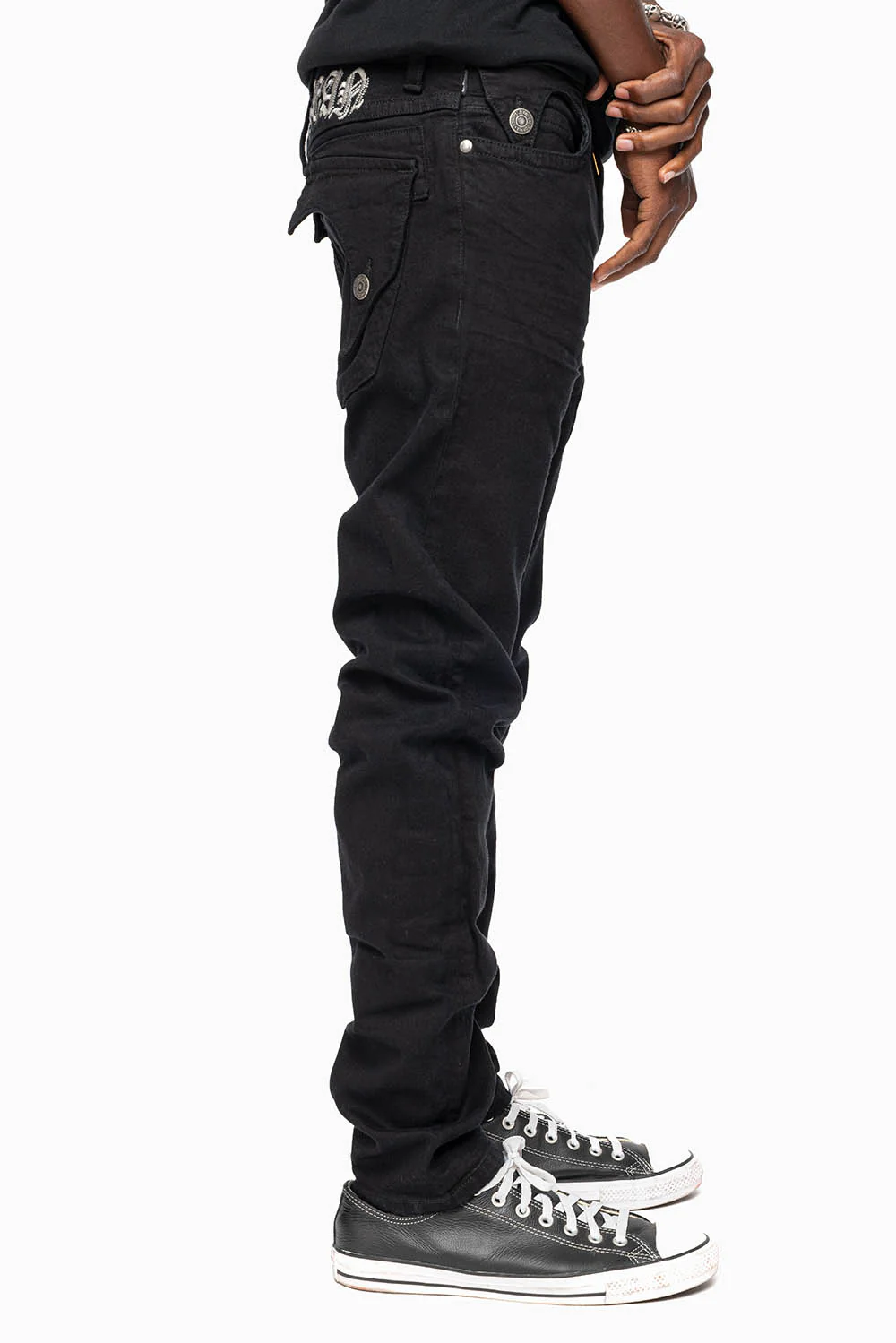 KILLER FLAP MENS SKINNY JEANS IN PURE BLACK WITH SILVER O.E. LOGO - Image 3