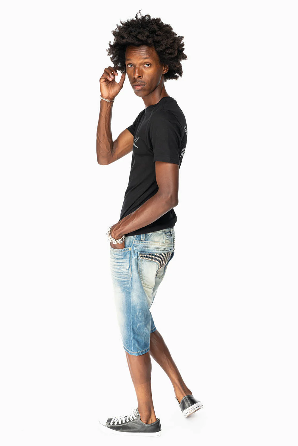 MENS SHORT WITH FLAP POCKETS IN OMAHA MEDIUM WASH WITH CRYSTALS AND  STUDS - Image 6