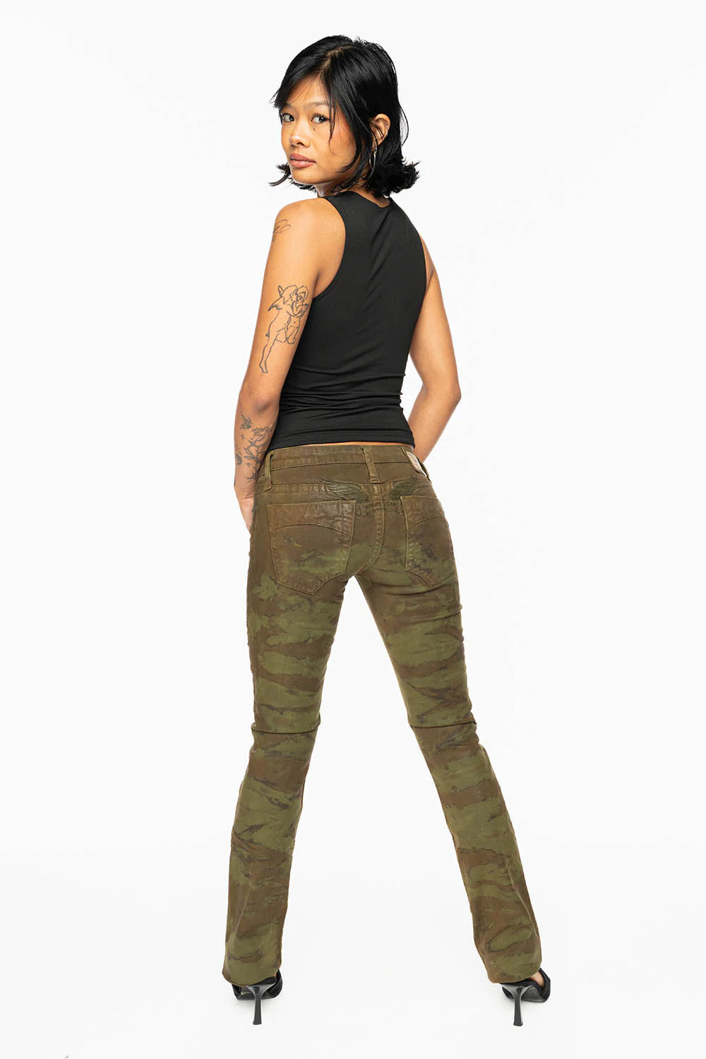 MARILYN LOW RISE WOMENS STRAIGHT LEG JEANS IN MUD GREEN  CAMO COATING - Image 6