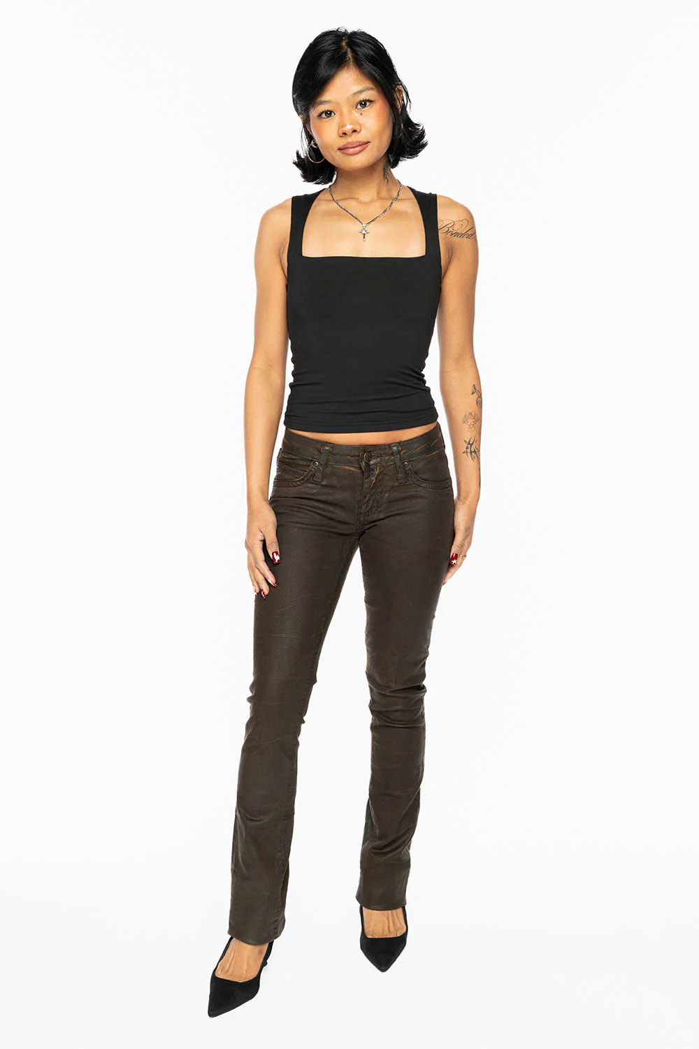 MARILYN LOW RISE WOMENS STRAIGHT LEG JEANS IN WAX CUIR BROWN - Image 5