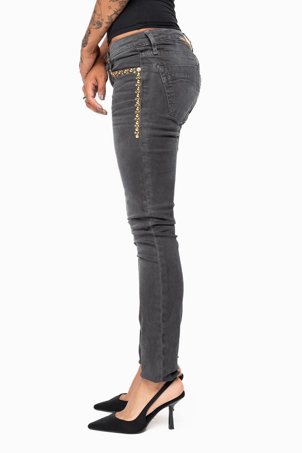 MARILYN WOMENS SKINNY JEANS IN PIGMENT SPRAY CHARCOAL WITH GOLD WINGS EMBELLISHED WITH CRYSTALS & STUDS - Image 3