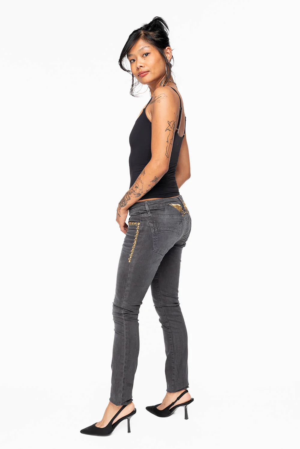 MARILYN WOMENS SKINNY JEANS IN PIGMENT SPRAY CHARCOAL WITH GOLD WINGS EMBELLISHED WITH CRYSTALS & STUDS - Image 7