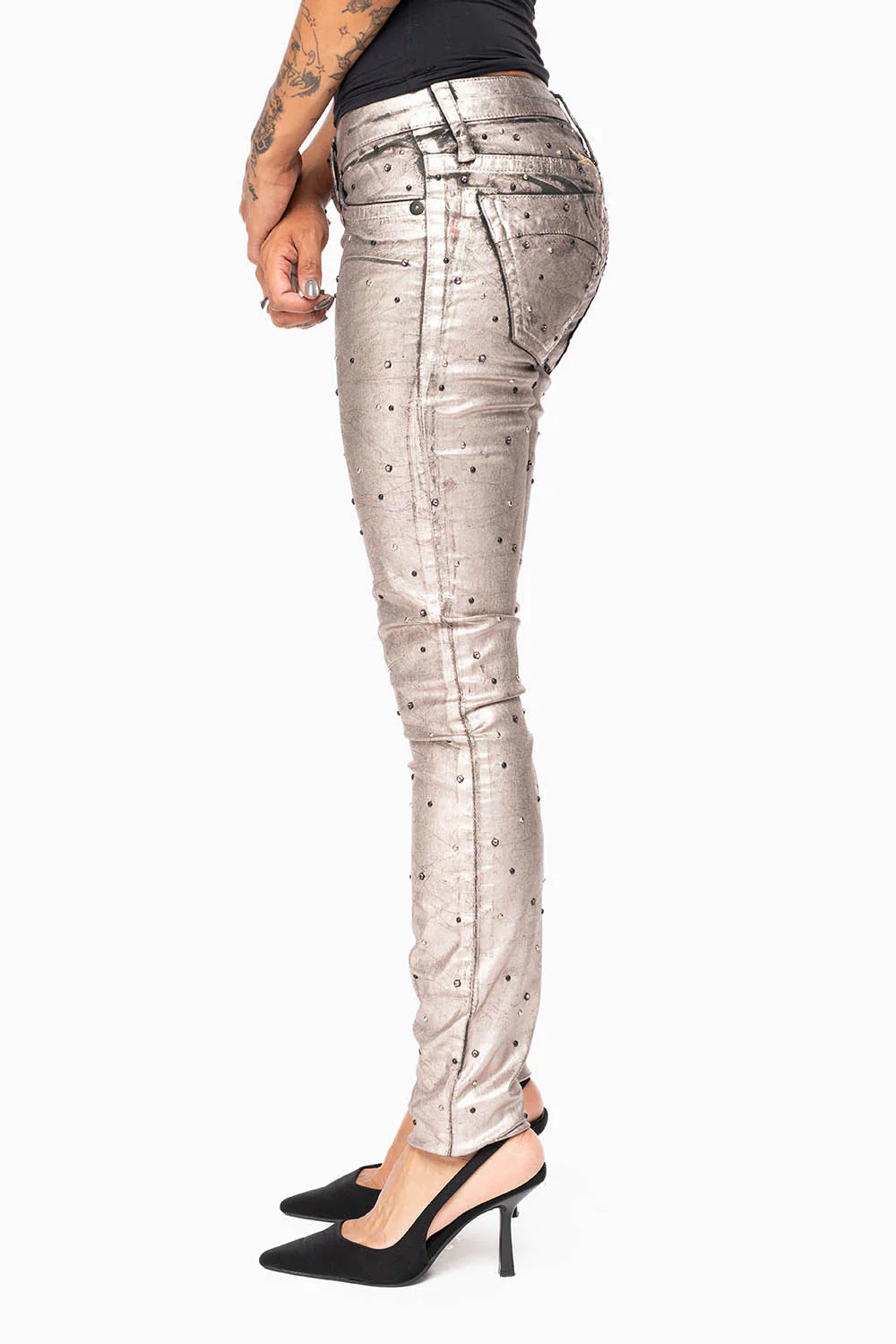 MARILYN WOMENS SKINNY JEANS IN SUN RISE GOLD COATING  WITH TONAL WINGS EMBELLISHED WITH CRYSTALS & STUDS - Image 4