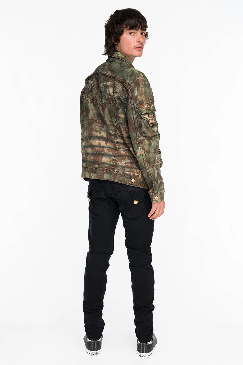 KILLER FLAP MENS SKINNY JEANS IN BLACK WITH GOLD O.E. LOGO - Image 5