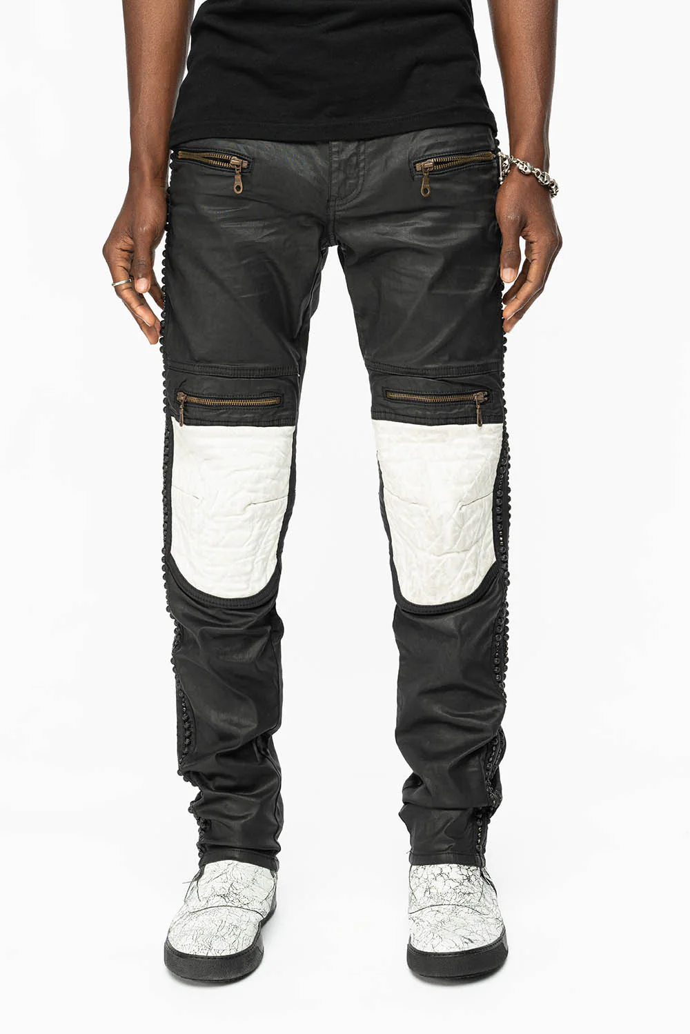 MENS BIKER JEANS IN DY FABRIC IN BLACK WASH WITH WHITE INSERTS WITH STUDS AND CRYSTALS - Image 7