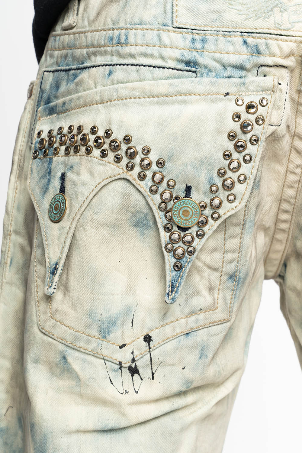 MENS DOUBLE FLAP DESTROYED SHORTS IN FROZEN WASH WITH CRYSTALS - Image 3