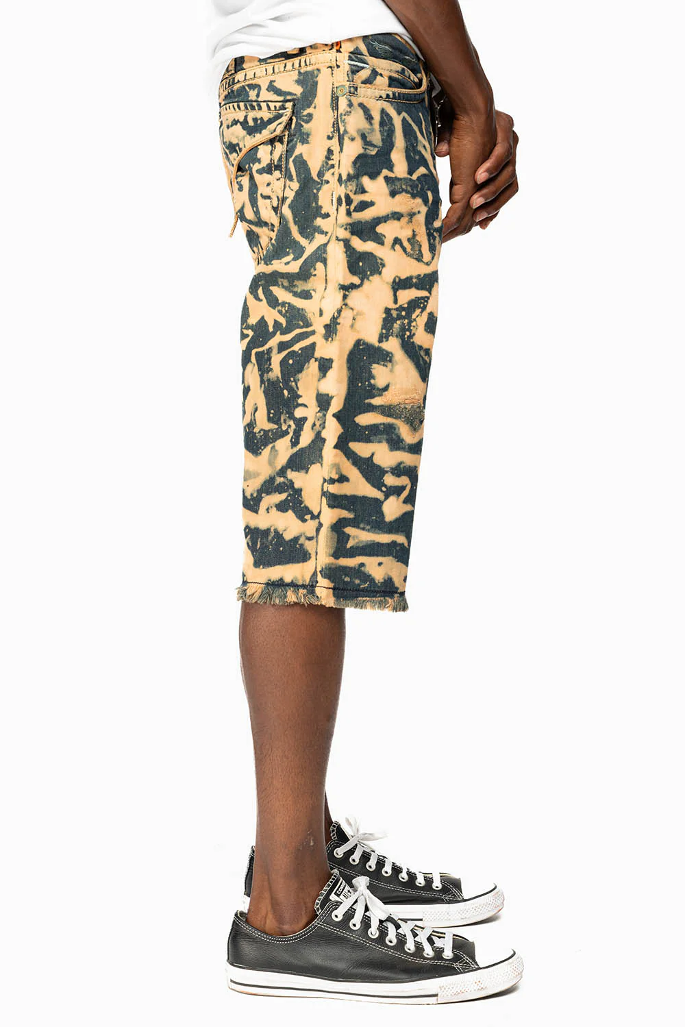 MENS SHORTS WITH KILLER FLAP POCKETS IN BRIGHT AND SALT KHAKI BROKEN WASH - Image 3