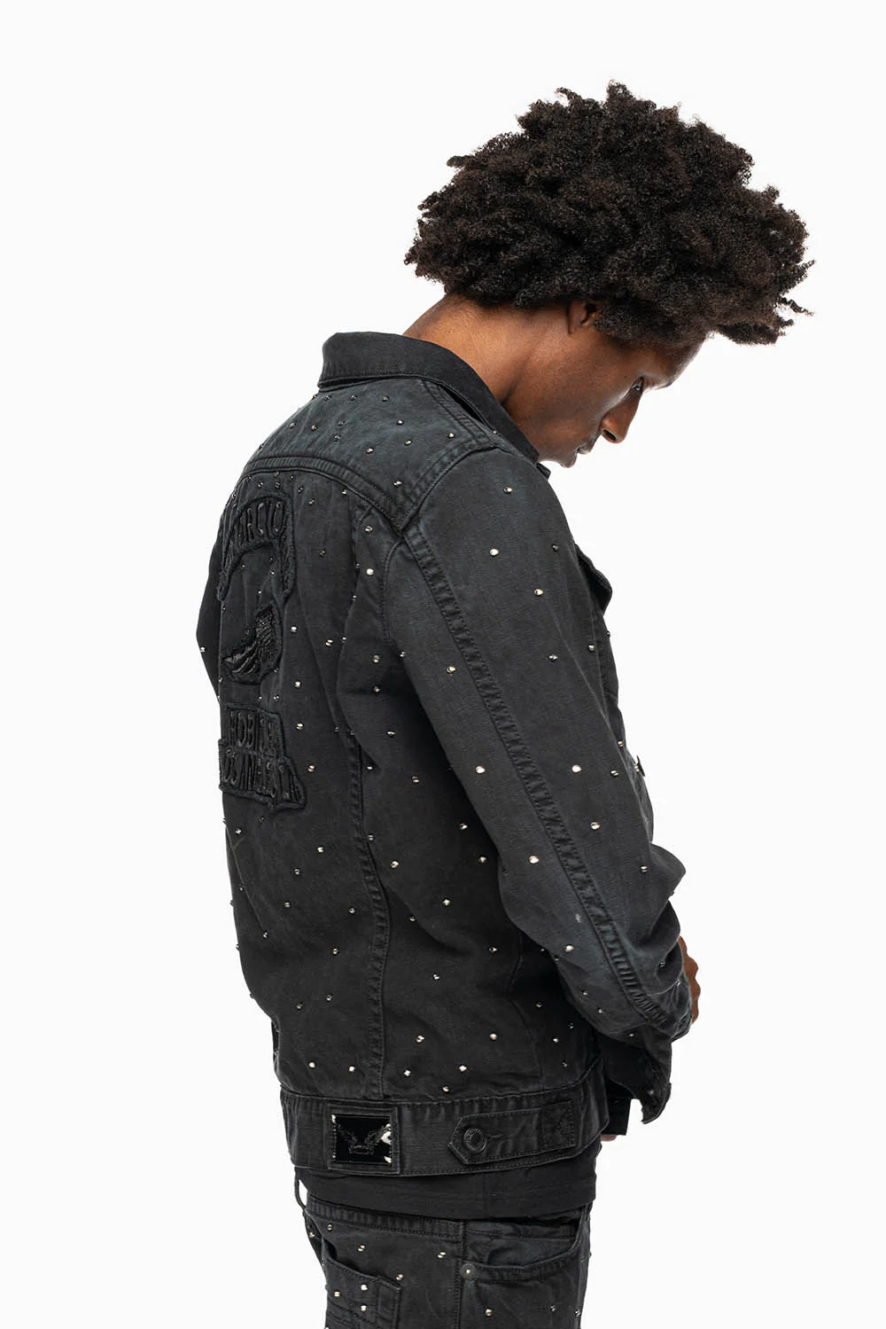 MOTORCYCLE CLUB DENIM JACKET IN VINTAGE BLK WASH WITH PATCHES AND CRYSTALS - Image 7