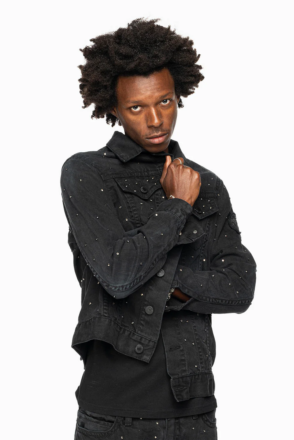 MOTORCYCLE CLUB DENIM JACKET IN VINTAGE BLK WASH WITH PATCHES AND CRYSTALS - Image 8