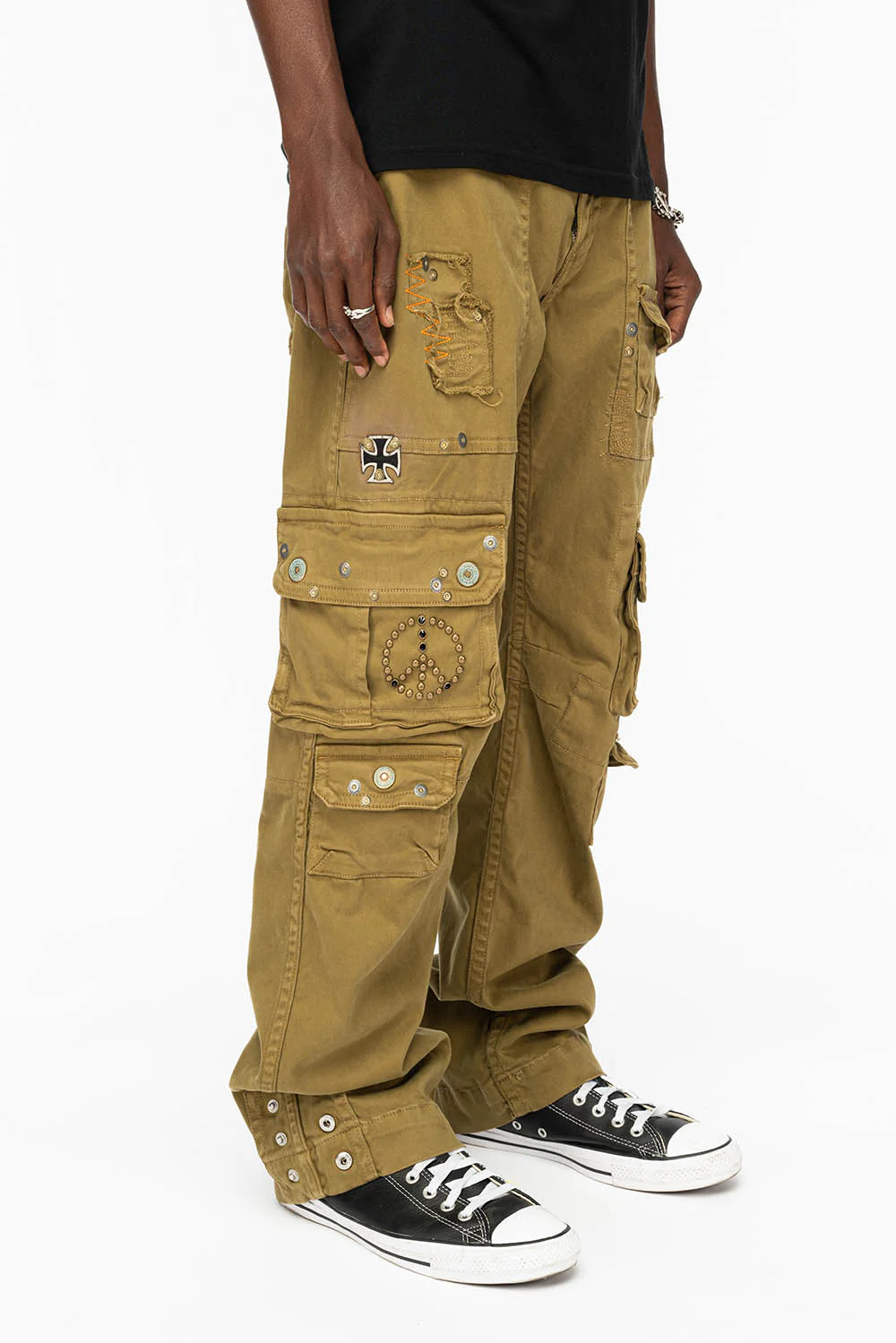 ORIGINAL ROBIN’S JEAN CALL OF DUTY CARGO PANTS IN AVOCADO COLOR WITH ROCK N ROLL PATCH - Image 2