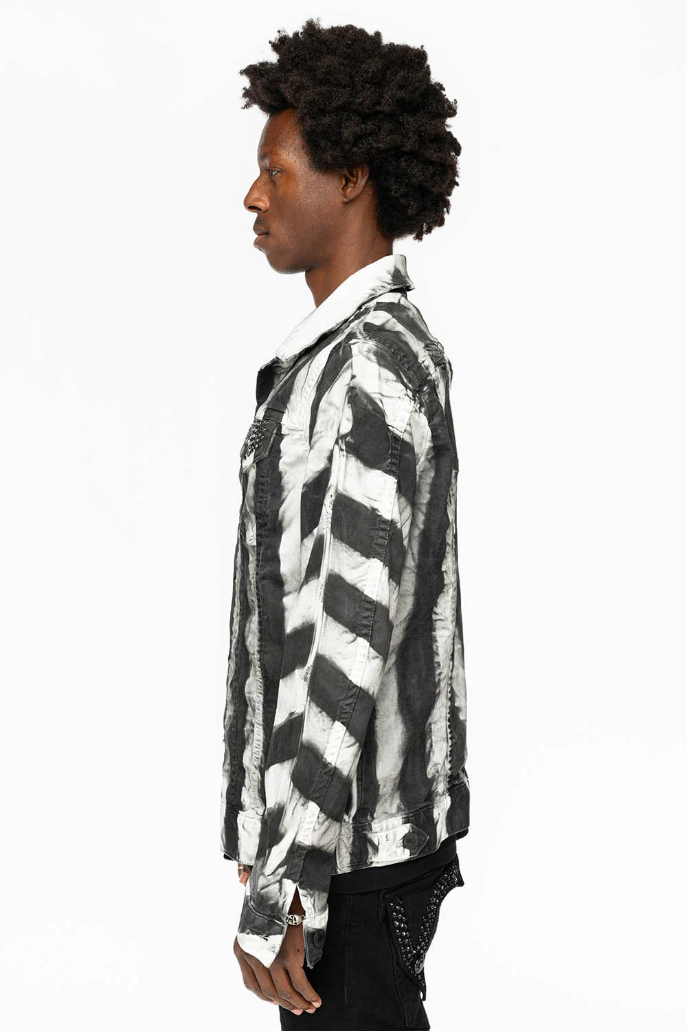 PRISONER JEAN JKT IN BLACK AND WHITE WASH WITH BLK DIAMOND AND JET BLK  CRYSTALS - Image 4