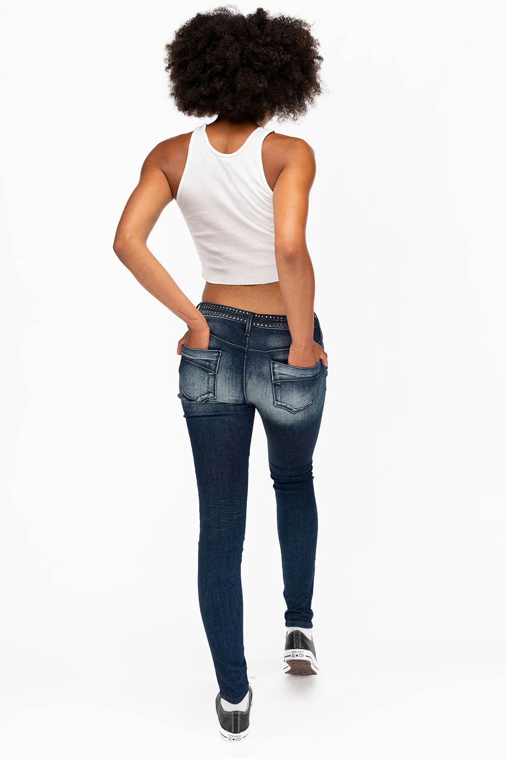 WOMENS MIDRISE SKINNY JEANS IN DARK BLUE WASH WITH CRYSTAL STARS - Image 5