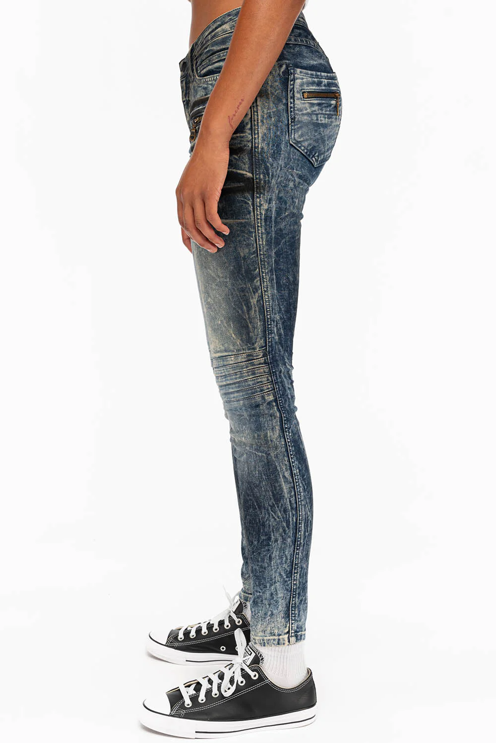 ROBIN'S BIKER WOMENS JEANS IN SILVER GHOST - Image 2