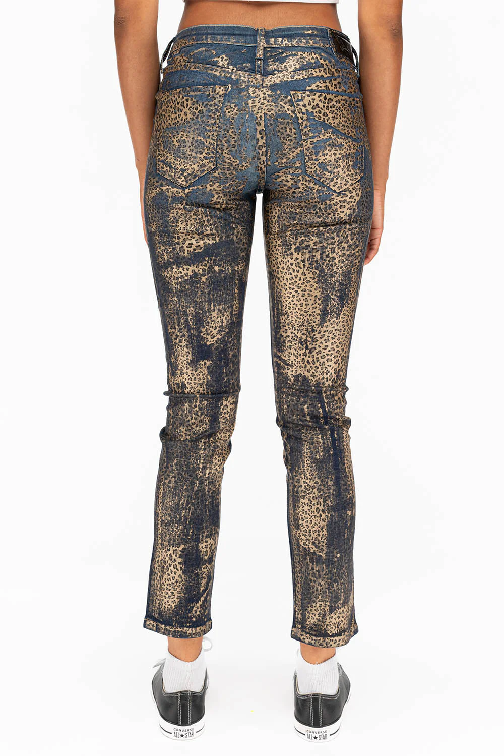 MID RISE STRAIGHT IN CHEETAH PRINT ON BLUE - Image 4