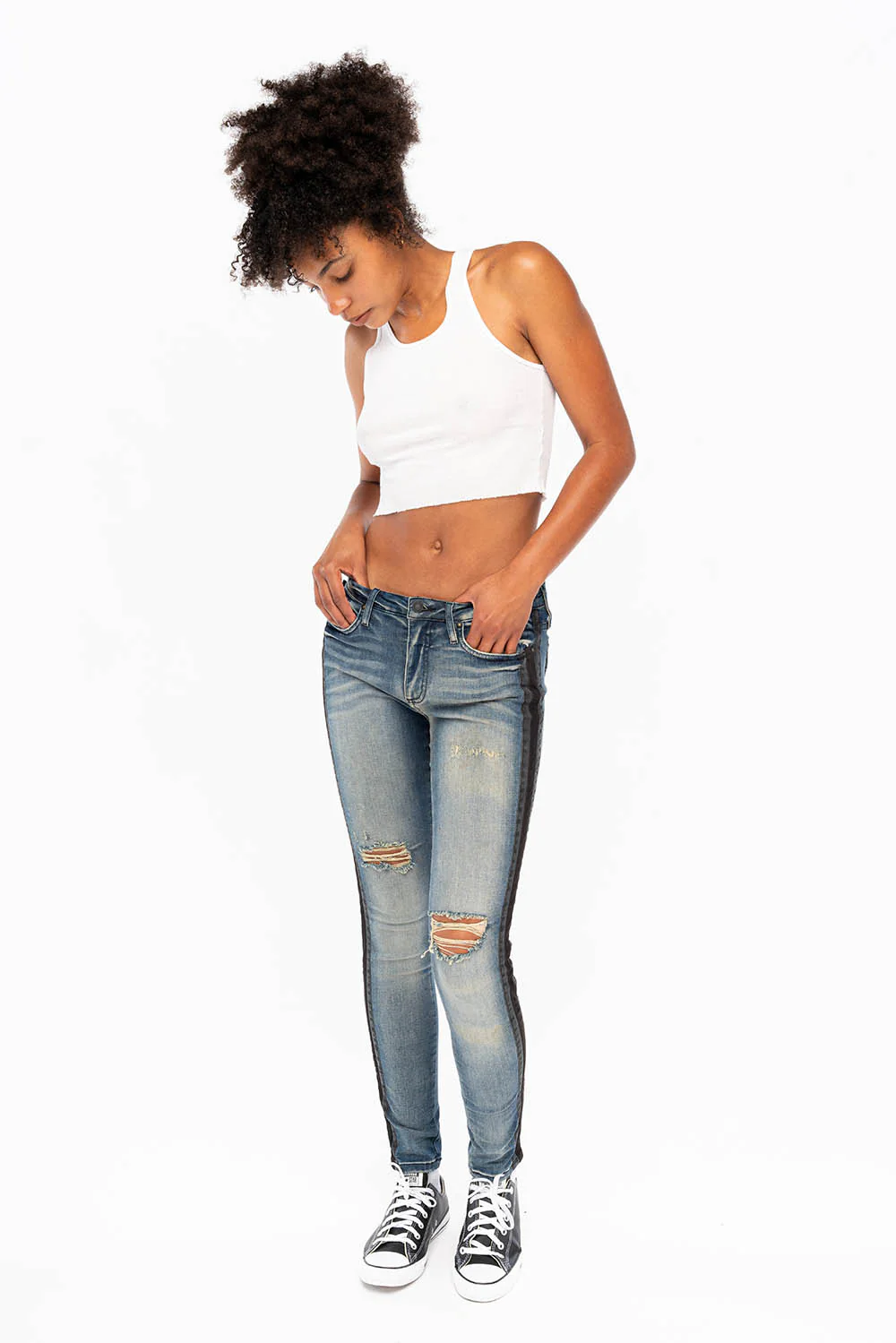MID RISE WOMENS SKINNY BLUE JEANS WITH BLACK STRIPES - Image 5