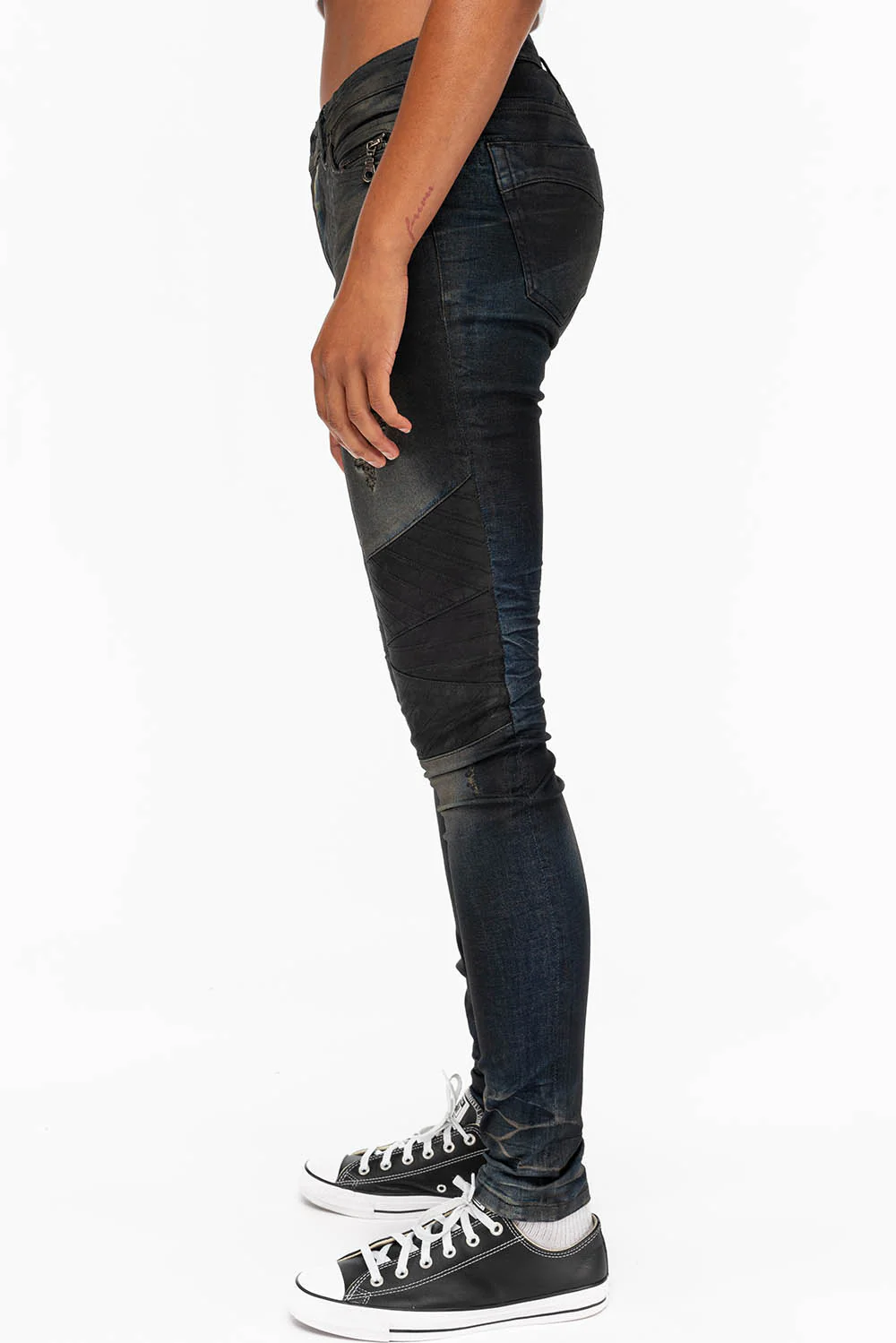 ROBIN'S WOMENS SKINNY MOTO JEANS IN TAR BROKEN - Image 2