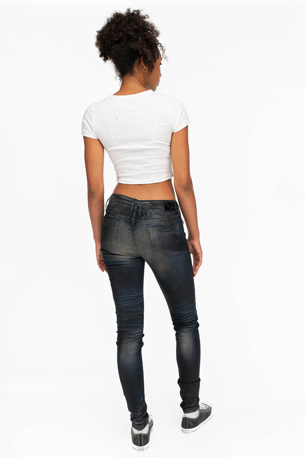 ROBIN'S WOMENS SKINNY MOTO JEANS IN TAR BROKEN - Image 6