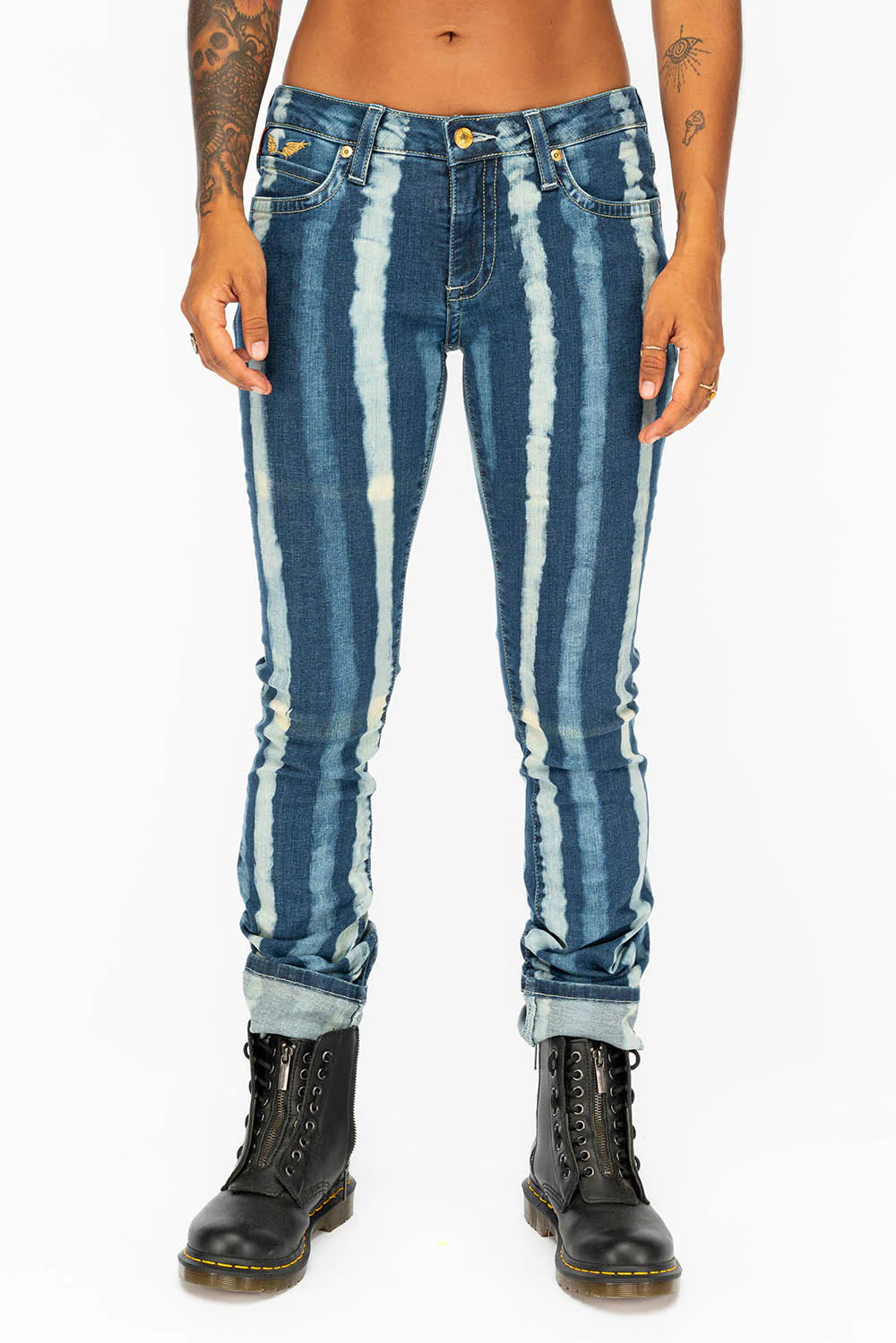 MARILYN LOW RISE WOMENS STRAIGHT LEG JEANS IN PRISONER WASH - Image 3
