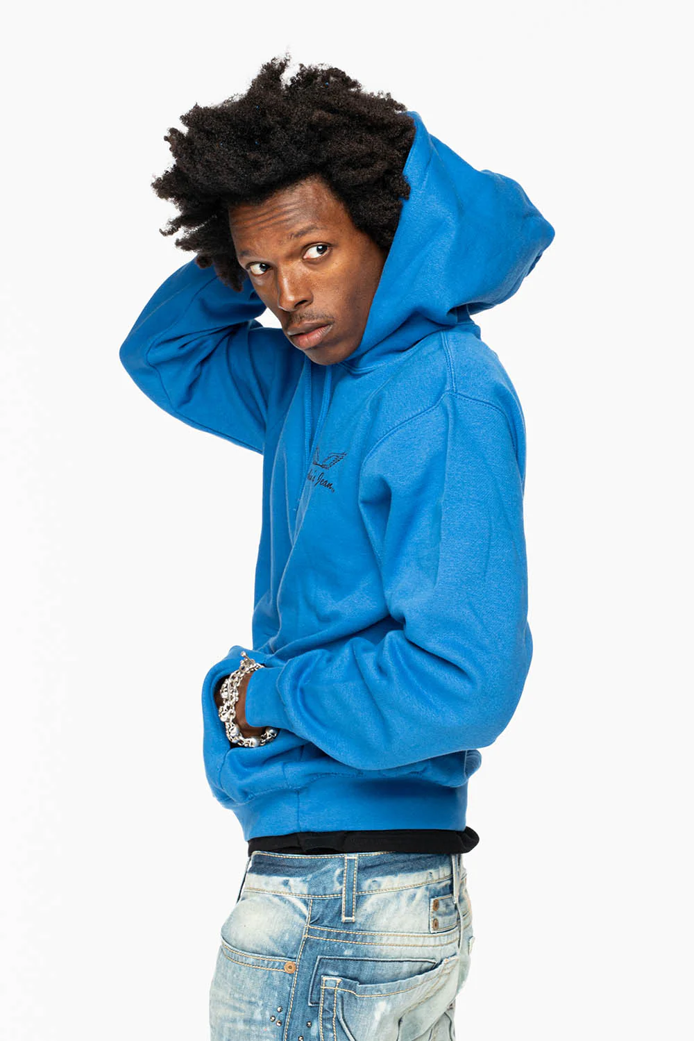 ROBIN’S JEAN PULLOVER HOODIE IN ROYAL BLUE WITH  BLACK WING PRINT - Image 3