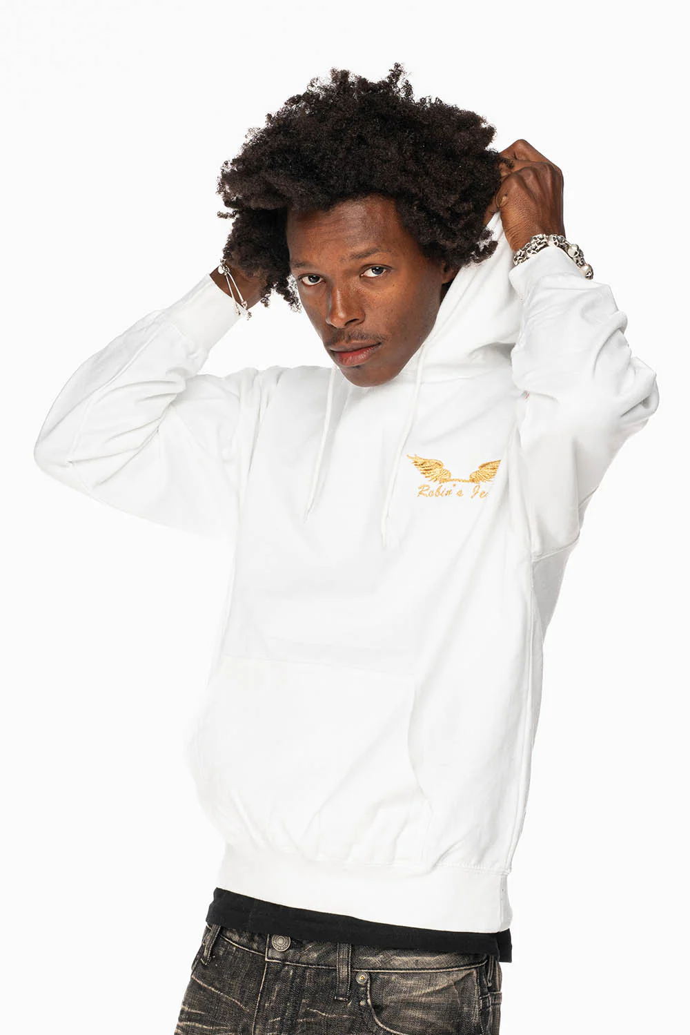 ROBIN’S JEAN PULLOVER HOODIE IN WHITE WITH GOLD WINGS EMBROIDERY - Image 4