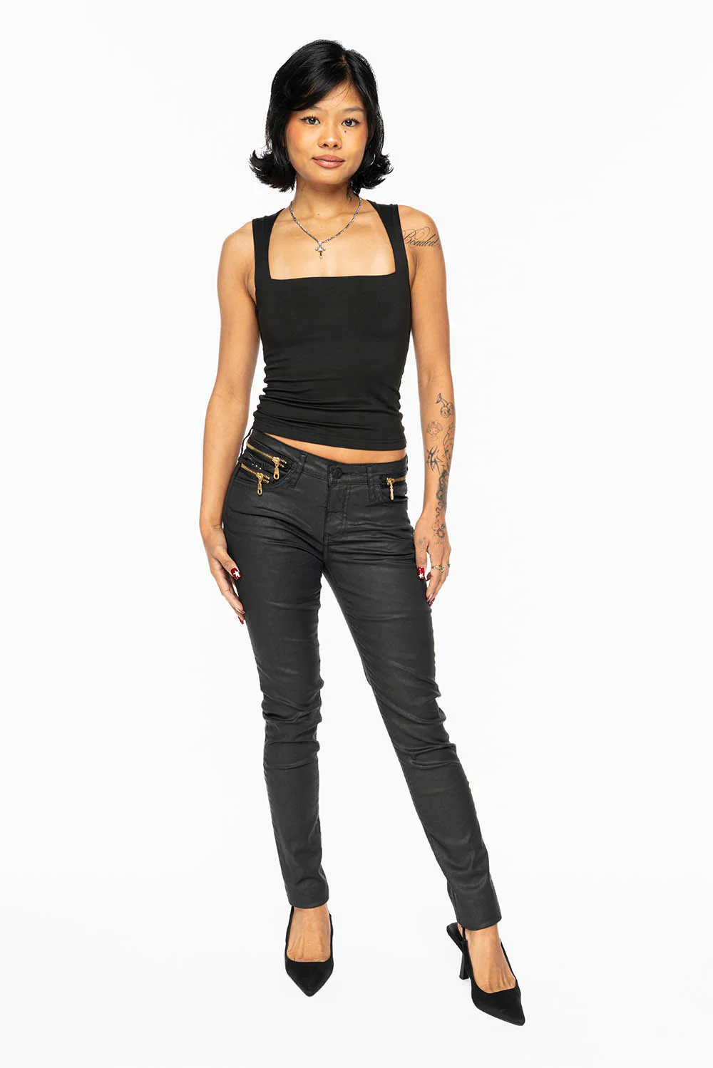 ROBIN’S NEW ZIPPER SKINNY JEANS IN DY BLACK WITH TONAL EMBROIDERY - Image 6