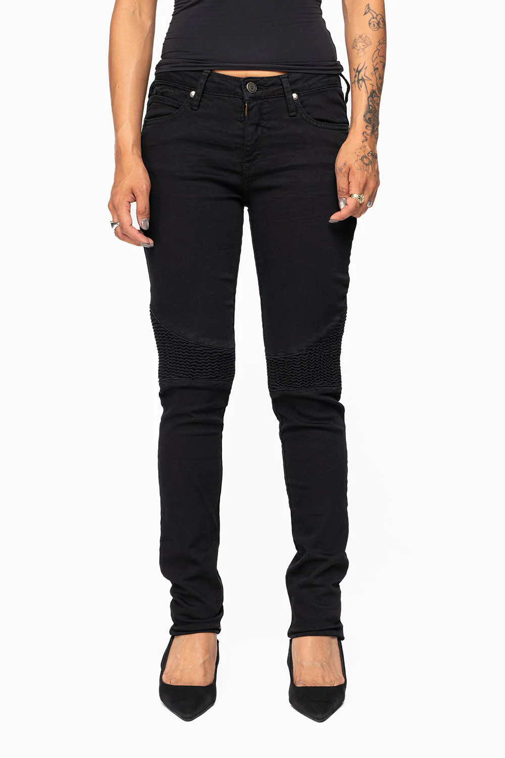 ROBIN'S BIKER WOMENS JEANS IN PURE BLACK - Image 3
