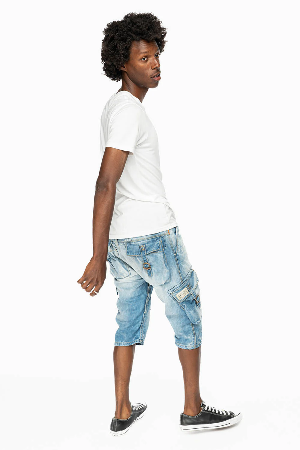 ROBIN'S MILITARY STYLE CARGO SHORTS IN 5D LIGHT BLUE COLOR WASH - Image 6