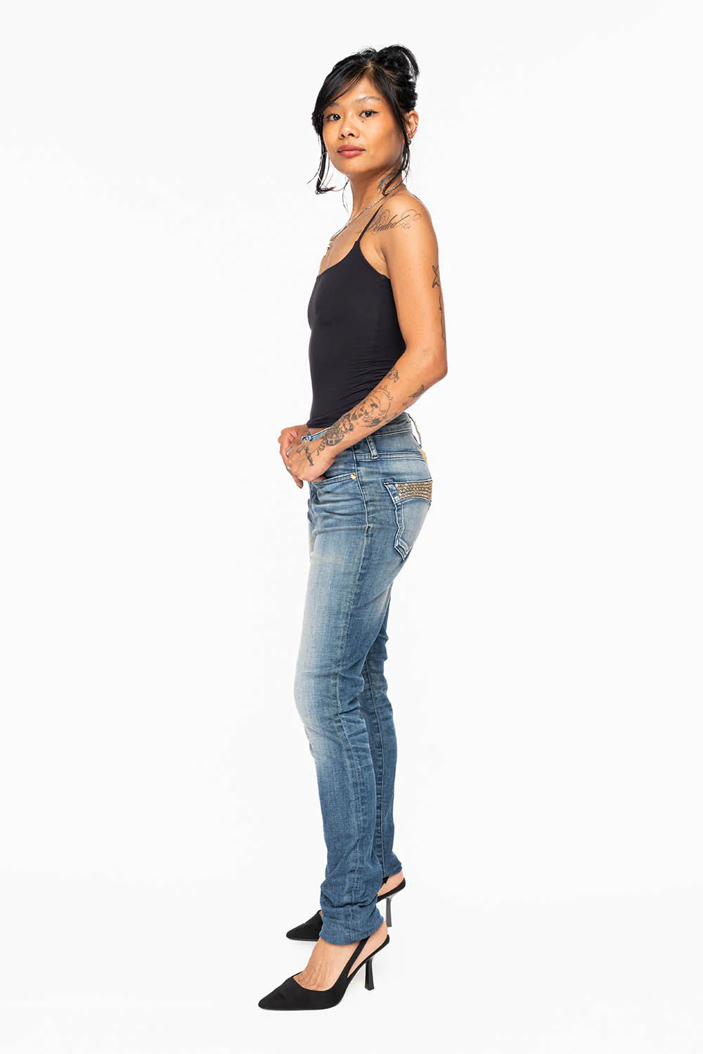 ROBIN'S MIDRISE WOMENS SKINNY JEANS IN LEYTON MEDIUM WASH EMBELLISHED WITH CRYSTALS - Image 9