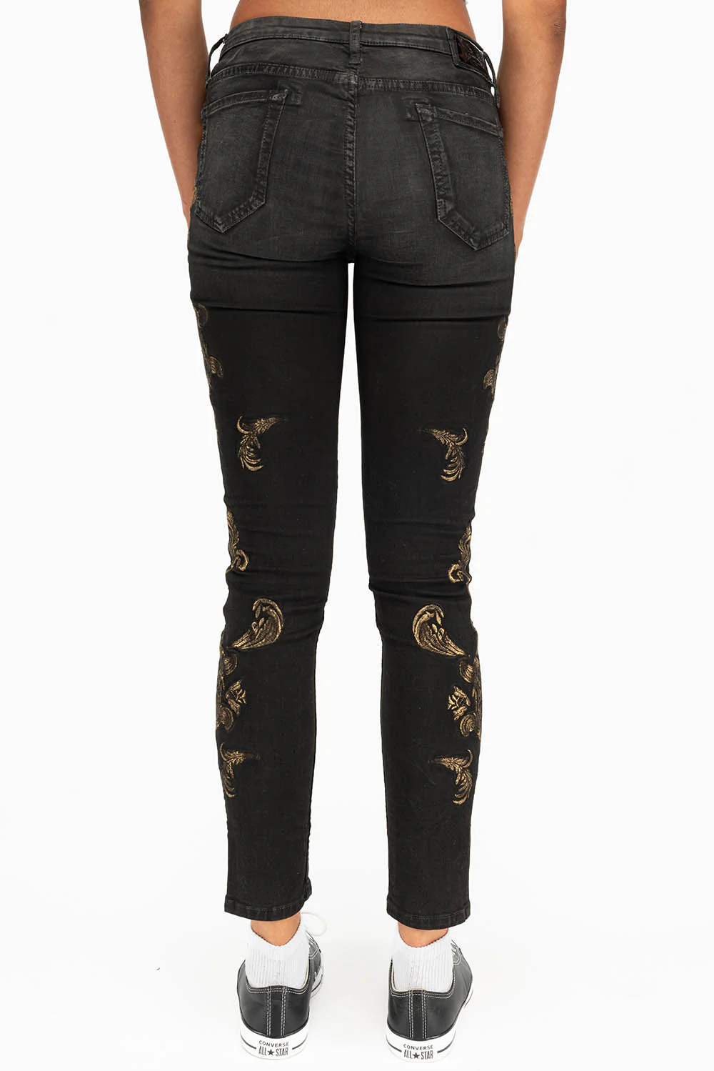 MID RISE WOMENS JEANS WITH GOLD EMBROIDERY IN LA BLACK - Image 3