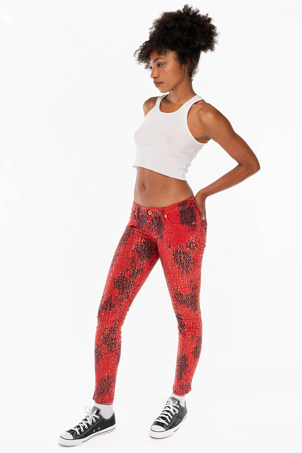 MARILYN LOW RISE WOMENS SKINNY JEANS IN AQUARIUM RED WITH TONAL WINGS - Image 5