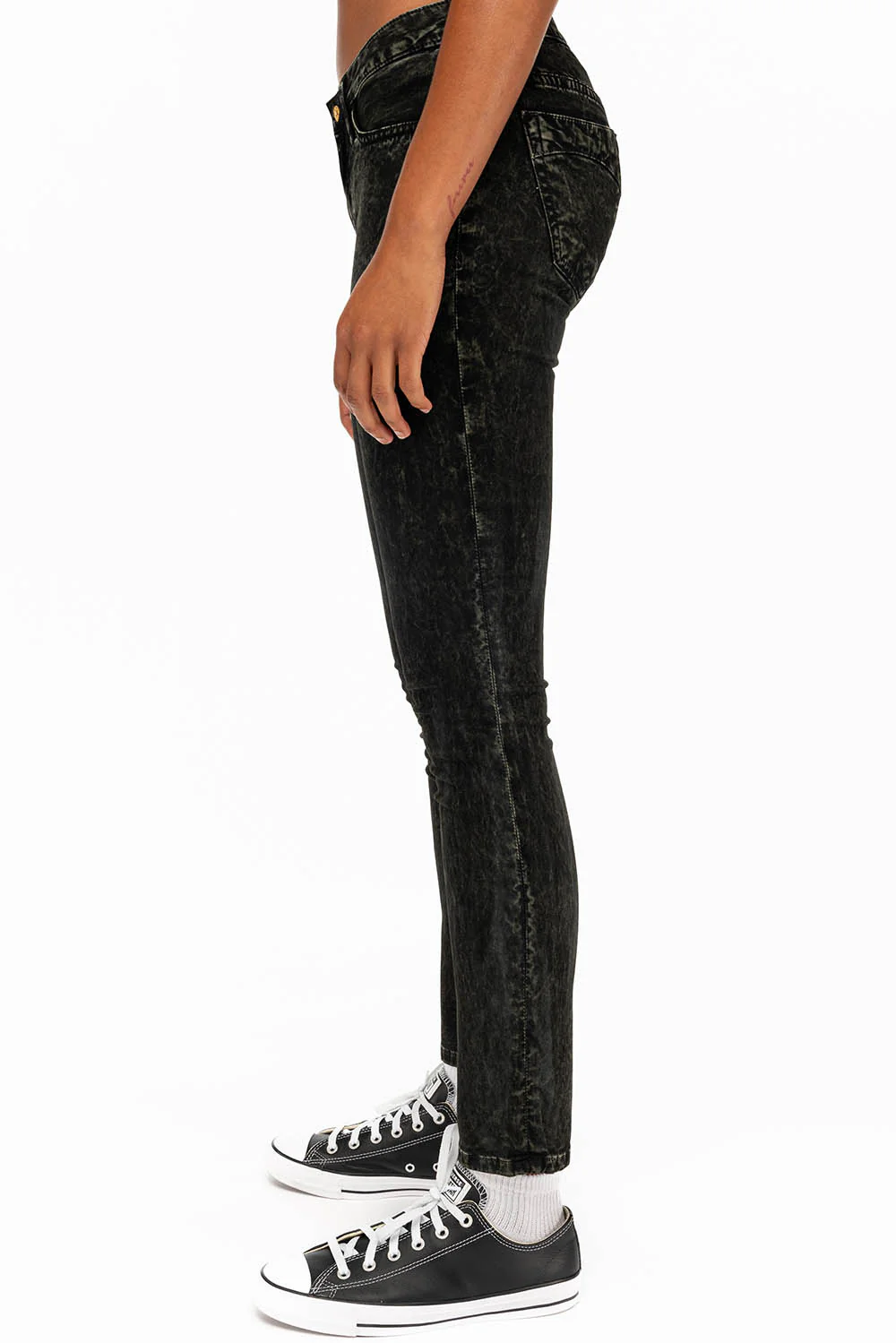 JANE MID RISE WOMENS SKINNY JEANS IN GREEN THUNDER WITH GOLD WINGS - Image 3