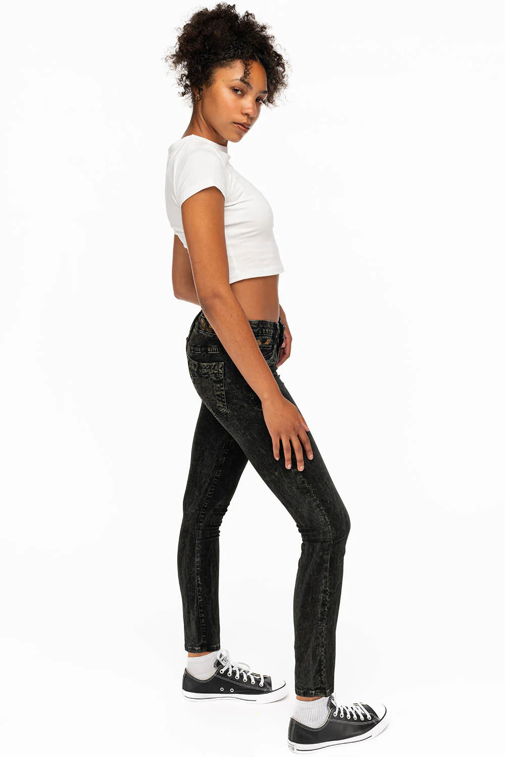 JANE MID RISE WOMENS SKINNY JEANS IN GREEN THUNDER WITH GOLD WINGS - Image 4