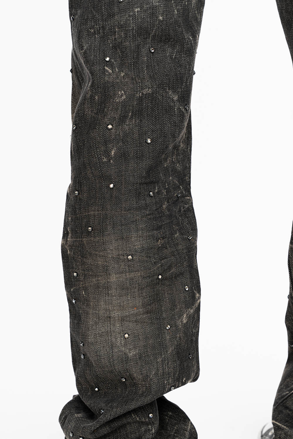 STRAIGHT LEG JEANS IN CHARCOAL MODOC BROKEN WASH EMBELLISHED ALL OVER WITH CRYSTALS - Image 6