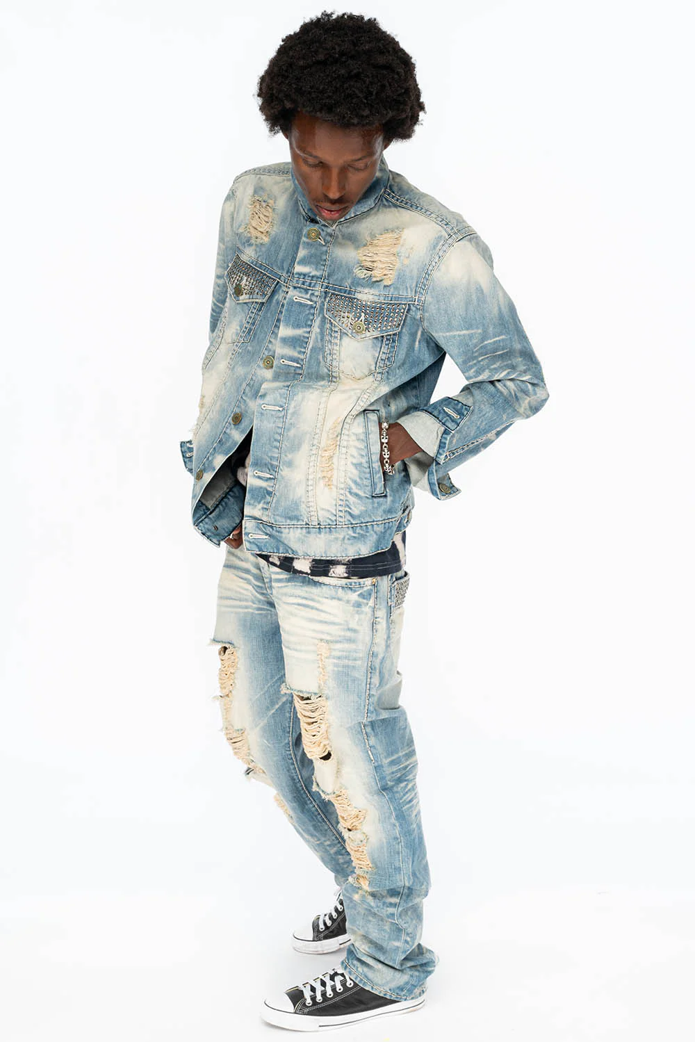 VINTAGE INDIGO DISTRESSED ,RIPPED JEAN JKT WITH WHITE CONTRAST STICH IN OMAHA BROKEN WASH WITH CRYSTALS - Image 8
